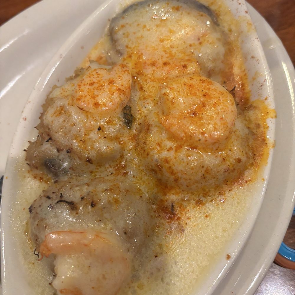 Ralph & Kacoo's - Stuffed mushrooms with spoiled shrimp - Seafood Near Me - Bossier City, Louisiana Ralph & Kacoo's - Stuffed mushrooms with spoiled shrimp - Seafood Near Me - Bossier City, Louisiana