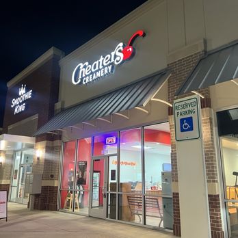 Cheaters Creamery - Exterior of Cheaters - Ice Cream & Frozen Yogurt Near Me - Cypress, Texas