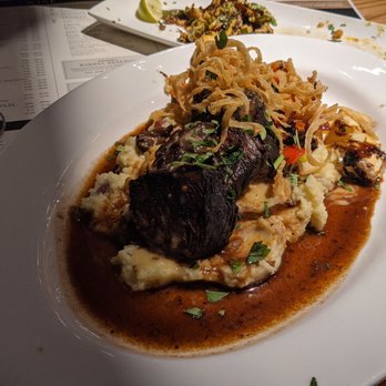 Cooper’s Hawk Winery & Restaurant - (",) - New American Near Me - St Charles, Illinois