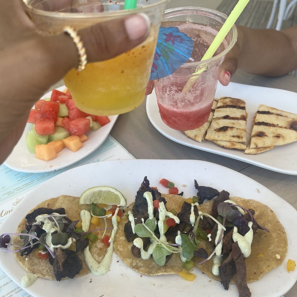 Shore Club Chicago - Steak tacos and grilled cheese - Lounges Near Me - Chicago, Illinois Shore Club Chicago - Steak tacos and grilled cheese - Lounges Near Me - Chicago, Illinois