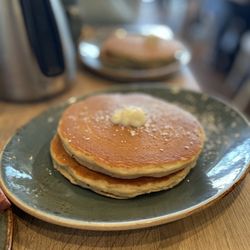 Honey Berry Pancakes and Café