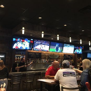 The Brass Tap - American Near Me - Roanoke, Texas