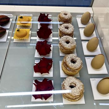 Pastelería Hofmann - Desserts Near Me - Barcelona, B Pastelería Hofmann - Desserts Near Me - Barcelona, B