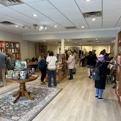 The End-A Bookstore - A day in the bookstore.
