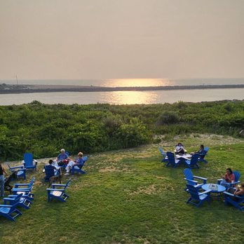 Inlet Seafood Restaurant - Exterior - Seafood Near Me - Montauk, New York