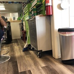 Gentlemans Barbershop - Barber station