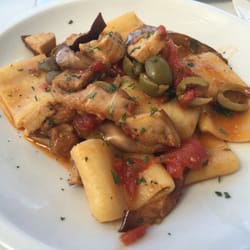 Lido Alex - Paccheri con le melanzane è pesce spada