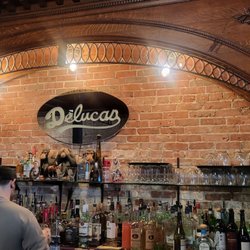 DeLuca's Pizza