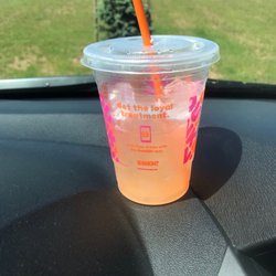 Dunkin' - Small lemonade