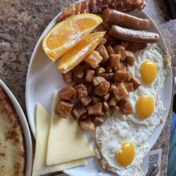 Cafe Mont-Royal - Breakfast plate