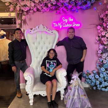 La Quinceanera - Great Team Pedro y César - Bridal Near Me - Santa Ana, California La Quinceanera - Great Team Pedro y César - Bridal Near Me - Santa Ana, California