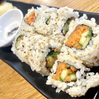 Silverlake Ramen - Spicy Tuna cut rolls - Ramen Near Me - Porter Ranch, California Silverlake Ramen - Spicy Tuna cut rolls - Ramen Near Me - Porter Ranch, California