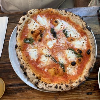 Roberta's - margherita - Pizza Near Me - Brooklyn, New York