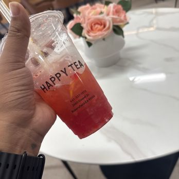 Happy Tea - Very Berry with Club Soda! - Bubble Tea Near Me - Bakersfield, California