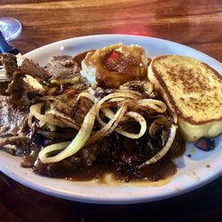 Pot roast, just like my mom used to make: dry and flavorless. I likely won't order again but I'll definitely be back.