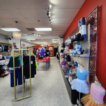 Barre and Pointe - Shoe Stores Near Me - Leesburg, Virginia Barre and Pointe - Shoe Stores Near Me - Leesburg, Virginia