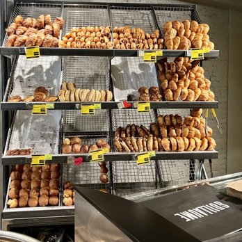 Guillaume - Selection of pastries and breads - Bakeries Near Me - Montreal, Quebec Guillaume - Selection of pastries and breads - Bakeries Near Me - Montreal, Quebec