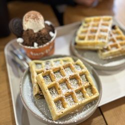 Heybings - Ube Mochi Waffle