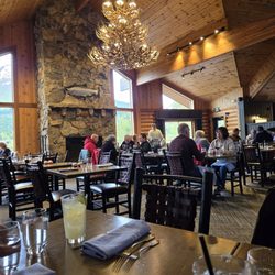 Princess Lodge - Rod & Reel Restaurant Dining Room