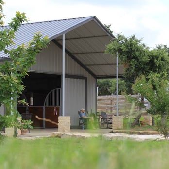 Coraggio Equestrian - Horse Boarding Near Me - Austin, Texas