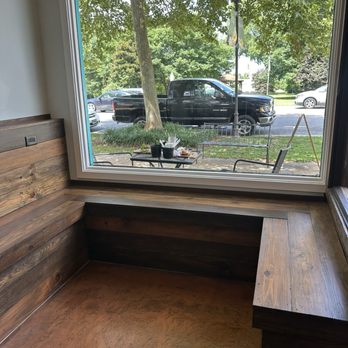 Sweet Tooth Cafe - Cafes Near Me - Gloucester Courthouse, Virginia