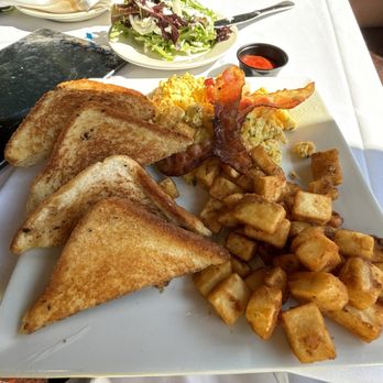 Bae Restaurant and Lounge - Brunch - Hookah Bars Near Me - Providence, Rhode Island Bae Restaurant and Lounge - Brunch - Hookah Bars Near Me - Providence, Rhode Island