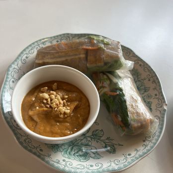 Folsom Thai - Fresh Spring Rolls With Tofu (2) - Thai Near Me - Boulder, Colorado