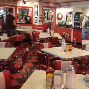 Mel's Hard Luck Diner - Restaurant - Diners Near Me - Branson, Missouri Mel's Hard Luck Diner - Restaurant - Diners Near Me - Branson, Missouri