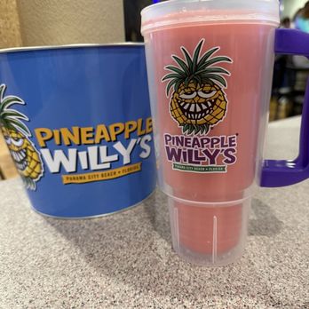 Pineapple Willy's - Seafood Near Me - Panama City Beach, Florida
