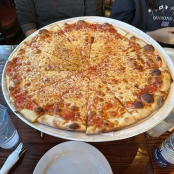 Mondo - Cheese Pizza - Pizza Near Me - Middletown, Connecticut