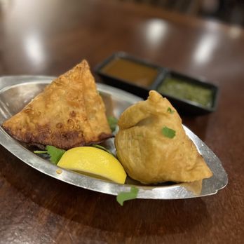 Clay Pit - Veggie and Chicken Samosas - Indian Near Me - Austin, Texas