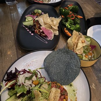 The Raven Room - Beef tartare, beet tartare, scallop ceviche, grilled veggies, and mushroom risotto - Cocktail Bars Near Me - Whistler, British Columbia