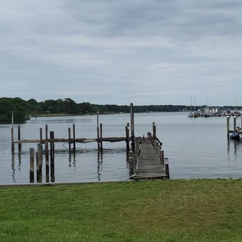 The Lighthouse Restaurant & Dock Bar - Bars Near Me - Solomons, Maryland The Lighthouse Restaurant & Dock Bar - Bars Near Me - Solomons, Maryland