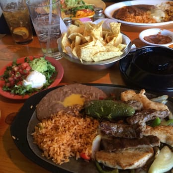 Mattito's - This is a fajita combo... Perfection - Tex-Mex Near Me - Dallas, Texas