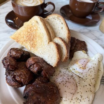 Uncle Wolfie’s Breakfast Tavern - Egg,sausage and potato's - Breakfast & Brunch Near Me - Milwaukee, Wisconsin Uncle Wolfie’s Breakfast Tavern - Egg,sausage and potato's - Breakfast & Brunch Near Me - Milwaukee, Wisconsin