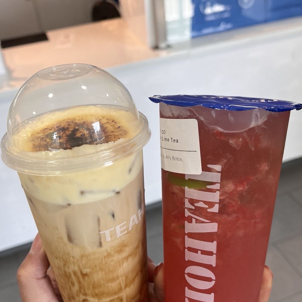 Teaholic - Creme Brulee Brown Sugar Milk Tea Strawberry Lime Smashed - Bubble Tea Near Me - Cambridge, Massachusetts Teaholic - Creme Brulee Brown Sugar Milk Tea Strawberry Lime Smashed - Bubble Tea Near Me - Cambridge, Massachusetts