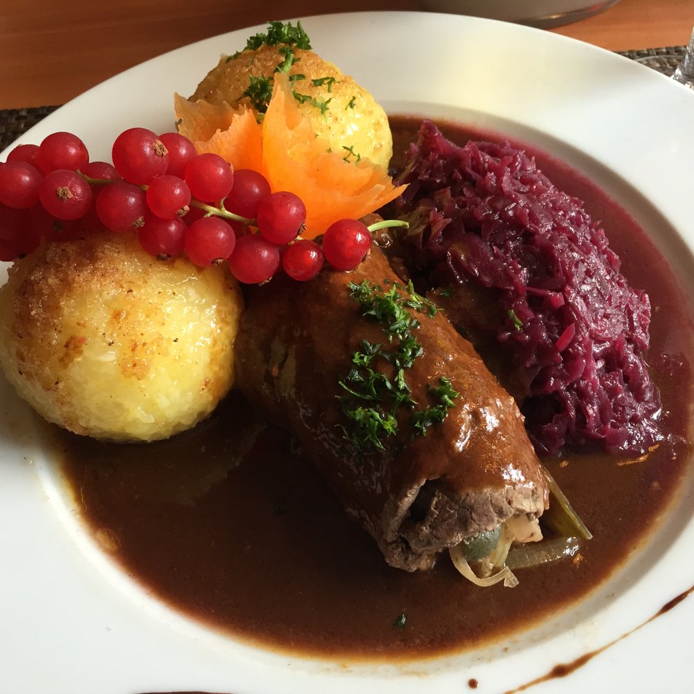 Dreimäderlhaus - Slow cooked beef - German Near Me - Potsdam, BB Dreimäderlhaus - Slow cooked beef - German Near Me - Potsdam, BB