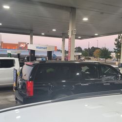Walmart Fuel Station - Busy place