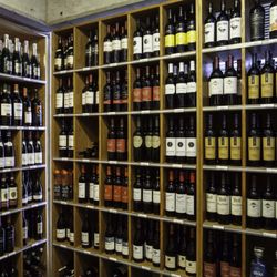 General Gritts - A variety of wines and liquors at General Grits.