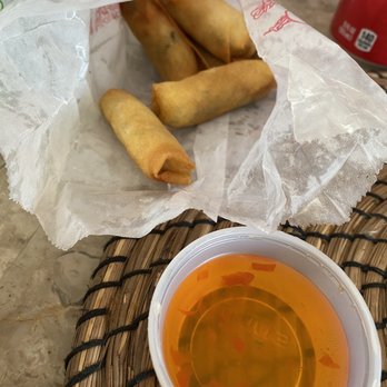 Thai Basil - 9. Mini Spring Rolls - Thai Near Me - Lindenhurst, New York