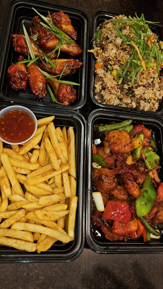 Food from Khao Halal Chinese