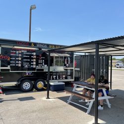 Tacosandwingsok - Outdoor Covered Seating