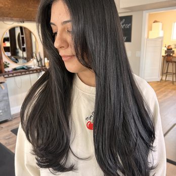 Elsewhere Salon - Face frame, long layered haircut . - Hair Salons Near Me - Redlands, California