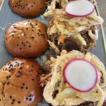 Moku Kitchen - Pork sliders with fried Maui onions - Cocktail Bars Near Me - Honolulu, Hawaii