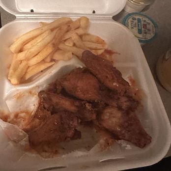 Wings R King - 8 pc Hot - Chicken Wings Near Me - Hoover, Alabama