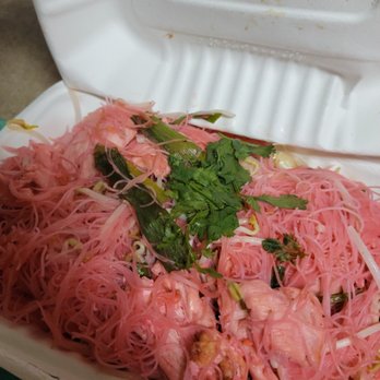 Aroy Ver - Pink noodles with chicken. - Thai Near Me - San Antonio, Texas Aroy Ver - Pink noodles with chicken. - Thai Near Me - San Antonio, Texas