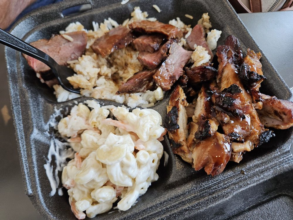 Samson's Island Grill Logo