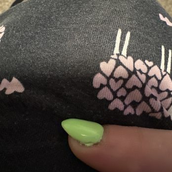 BT Nails & Spa - Another shity paint job - Nail Salons Near Me - Boise, Idaho