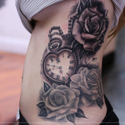 Roses tattoo done at Latin Skulls
#roses #tattoo