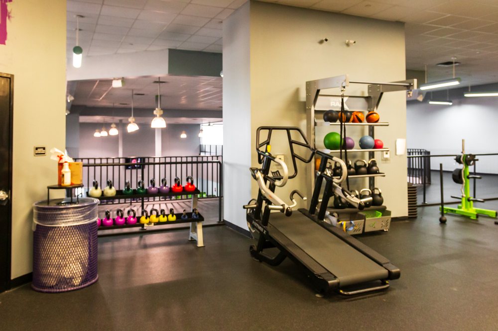 ABSOLUTE FITNESS - Updated July 2026 - 17 Photos - 6242 Hulen Bend Blvd ...